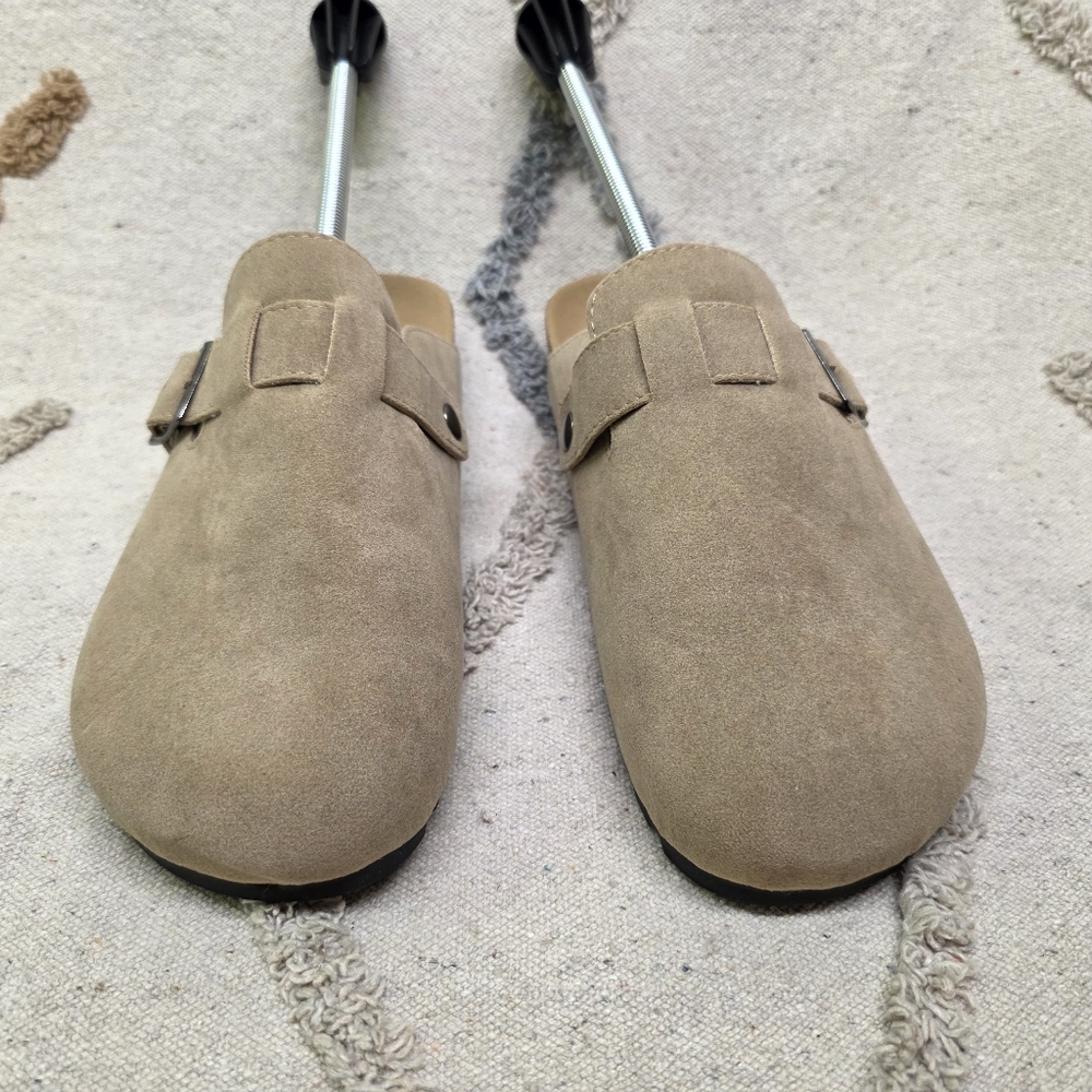 NWOT Amazon Buff/Beige Suede CLOGS * SEE DESCRIPTION - Picture 4 of 8